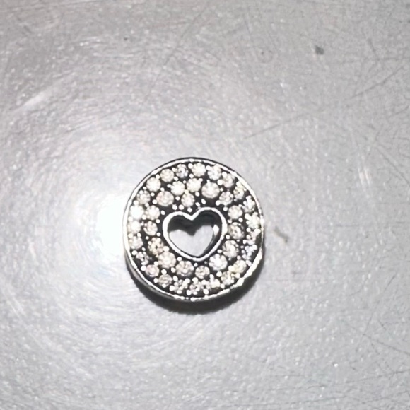 Pandora Bangle Bracelet and 8 charms - Picture 9 of 11